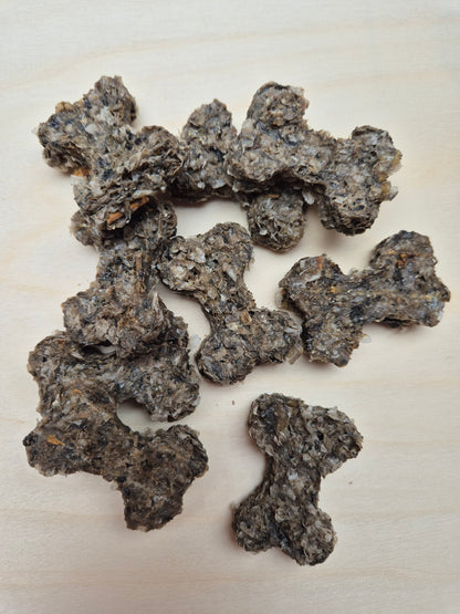 Fish Skin Crunchers With Dandelion & Nettle